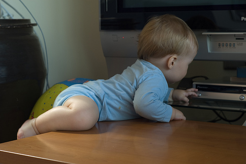 寶寶不會爬先學走反而有害