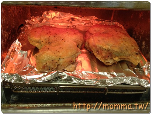 [P家廚房]香煎雞腿排+炒高麗菜+炒小白菜+蔬菜湯 15