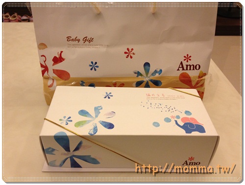 [食記]人氣美食推薦！Amo阿默彌月蛋糕禮盒