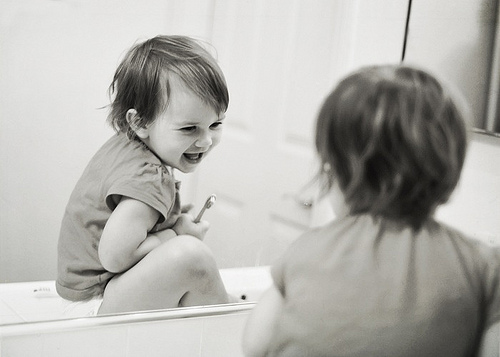 幫助寶寶清潔、保護牙齒的方法