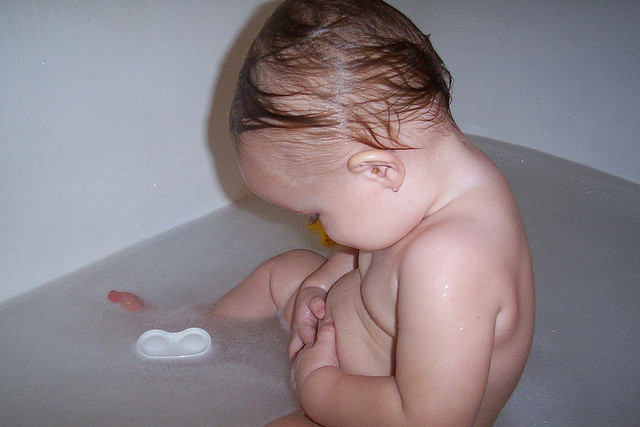 嬰兒洗澡水溫度 泡奶溫度要幾度?